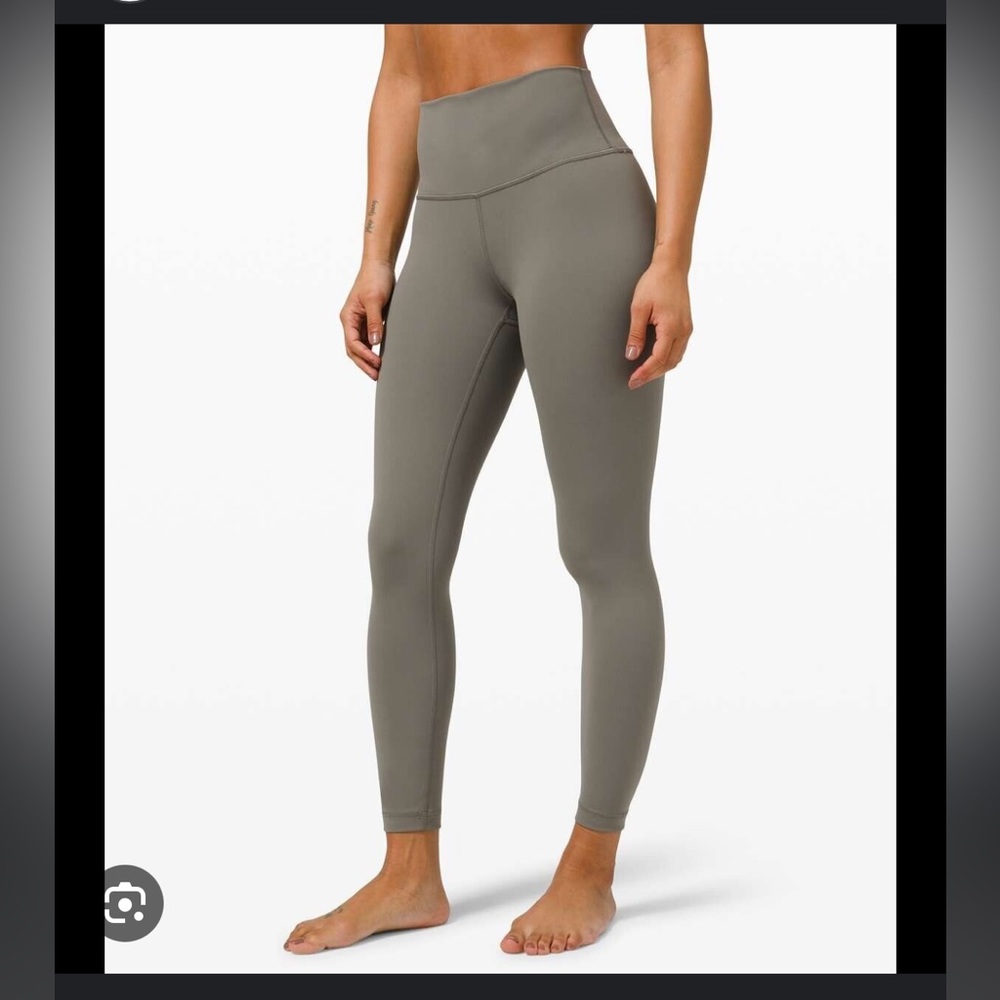 Lululemon Wunder Unders size 6